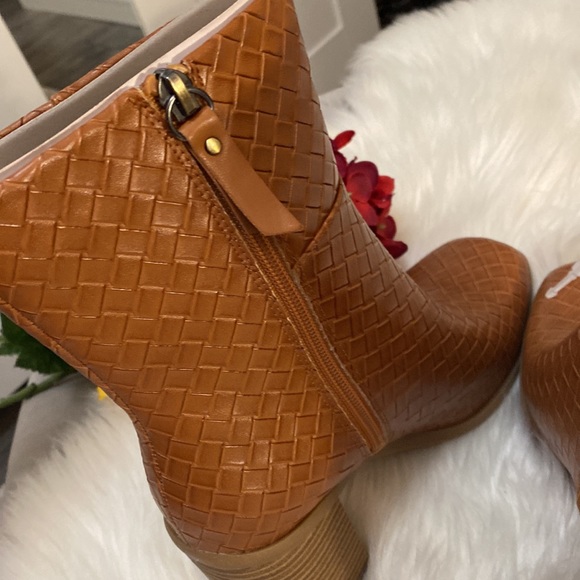 Sz 7 Arden Basket Weave Cognac Block Heeled Boots NEW POSHMARK - Picture 4 of 10